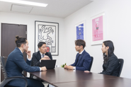 社長とメンバーのミーティング