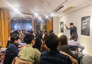 特別ゲストを招いての勉強会も開催