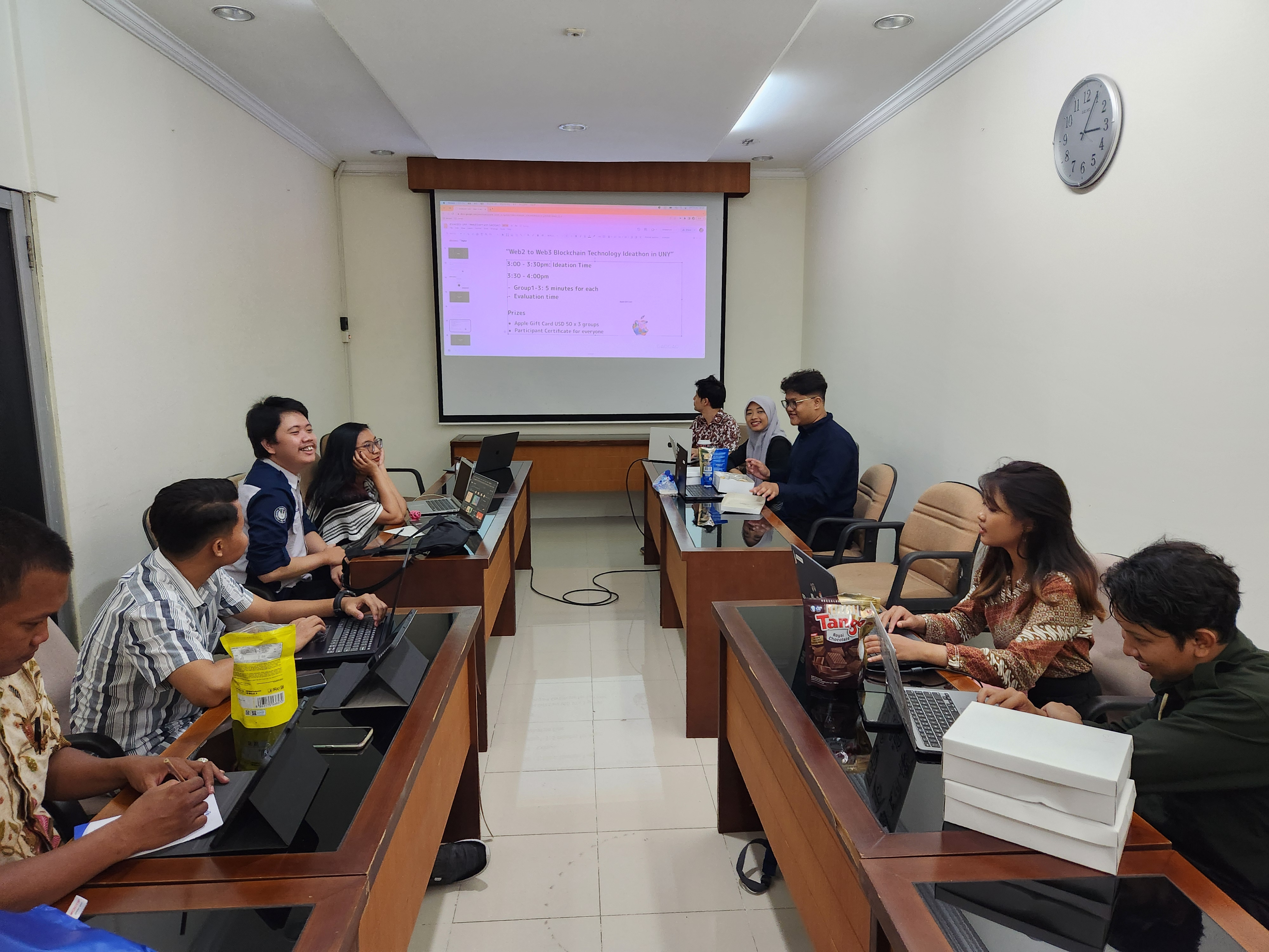 ジョグジャカルタ州立大学で発掘！インドネシア大学生エンジニアの技術力