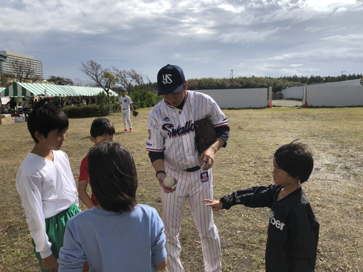 なぜ元プロ・現プロによる本格的な指導環境が必要なのか。