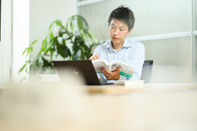 学生ライター/コピーライター｜広告・出版の実務経験を積みませんか？