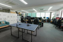 卓球台のあるオフィスってどんな会社？個性を活かせる挑戦環境、覗きませんか。
