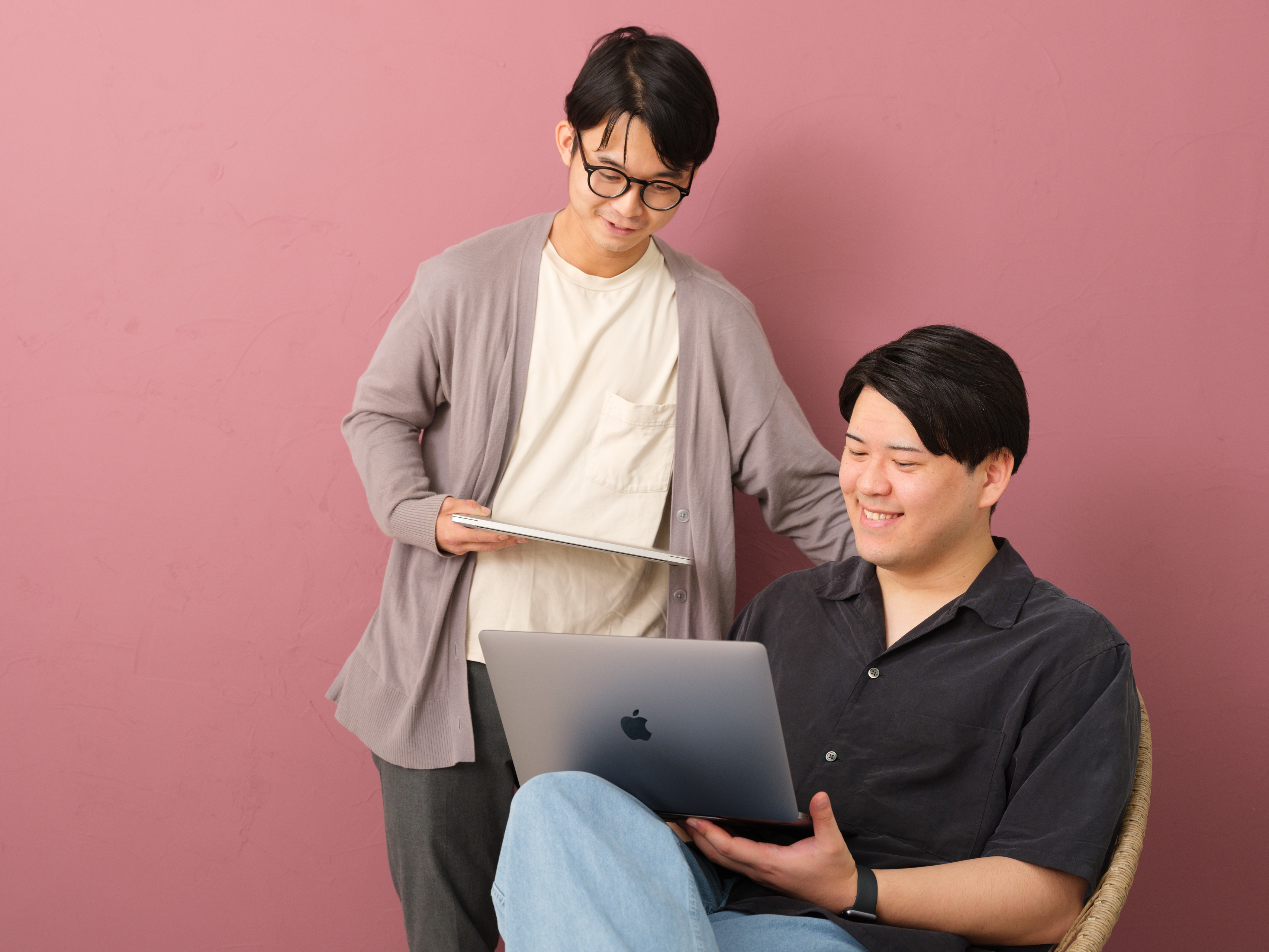 社員インタビューVol.12：建設会社での施工管理(2年5ヶ月)から、未経験で、Webエンジニアへ転職