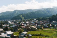 野沢温泉 -山と水田に囲まれた村