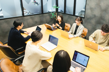 異業種・経験ゼロからの転職実績あり！学生の未来を共に考えるアドバイザー募集