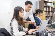 日本の明日と100年後の未来がより良くなるための挑戦をしています!!VisionBaseの取締役でもあり、家庭に戻るとイクメンな笠木は「自分の子供はじめ、次世代に良い社会を残してあげたい。それを実現するためにVisionBaseがあり、構造をマルっと変えることにより100年後まで良い影響をもたらすことができると思います。特に弊社は先端テクノロジーを活用し、社会をマルっと変えることに挑戦しております!!」と熱い思いを持っています。