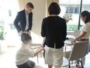 チームで現場作業を行います