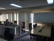 お昼には皆でランチ！オフィスでぽつんと撮影、寂しかったです（笑）