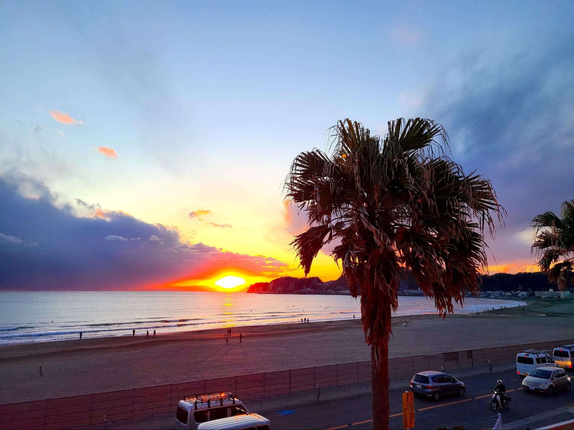 【社内部活動】「映える」活動が社内で話題に！部員急増中の「ヨガ部」をご紹介