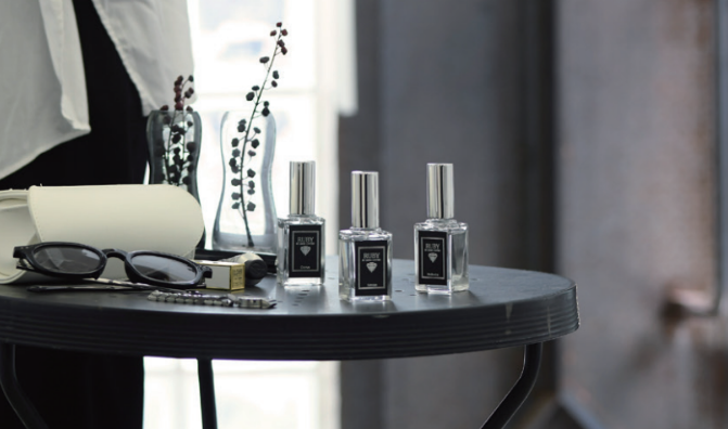 代表プロデュースのオーガニックフレグランスが働く女性向けマガジン｜𝐏𝐨𝐜𝐨’𝐜𝐞 ポコチェに掲載されました！