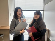 伴走型の支援を強みとするからこそ、自社内での連携もスムーズに。困った時には、手を挙げ、そして差し伸べる文化です。