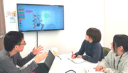 会議室での打合せ風景