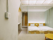 商店街の空きテナントをリノベーションしてホテルとして再生