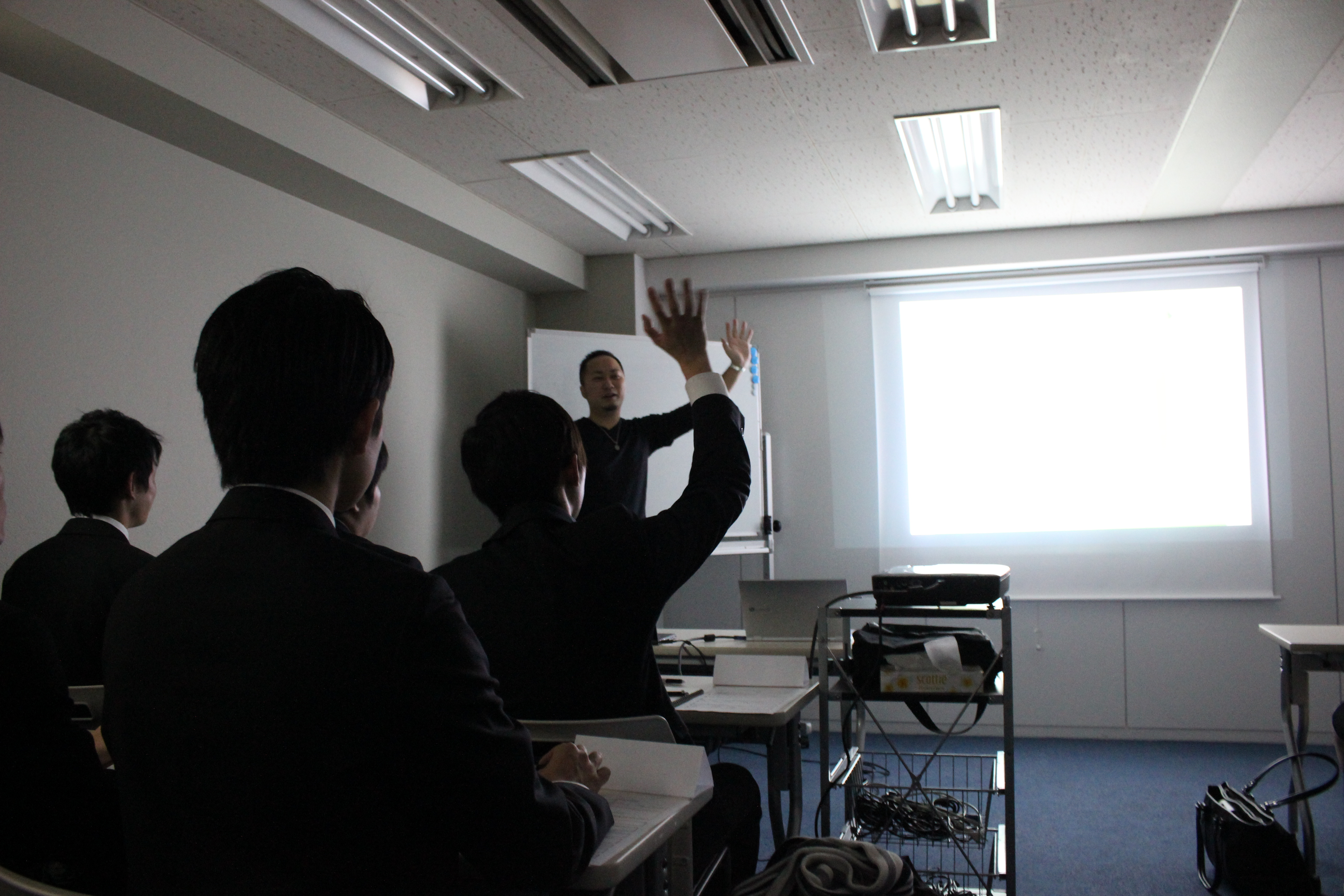 時には代表も登壇します。ファイブニーズの"超少人数限定"会社説明会とは。