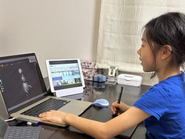 低学年の小学生が自宅からオンラインで全国の生徒さんと繋がってレッスンをしています♪