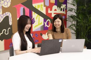 成功事例はみんなでシェアして、チームの成果につなげています。