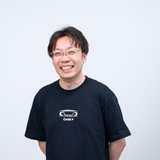 山田  真伍