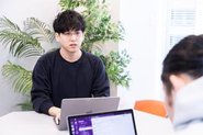 代表の深野。CEO兼データサイエンティスト。パタンナー創業前はAI系ベンチャー企業の執行役員を務めその後独立しました。データサイエンティストとしての原体験からデータカタログ「タヅナ」の開発に。