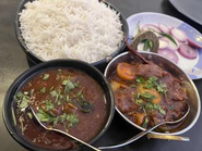 マニプールのビーフカレー。北東州はヒンドゥー教徒が多いわけではなく、ベジタリアンも少ないので食文化の違いはあまりありません。