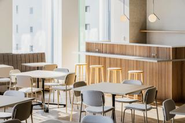 There’s also a café-style open space in the office where members can relax and chat freely ☕️