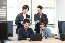 既存顧客営業とエンジニアのフォローアップがメイン！経験ゼロでも大歓迎！