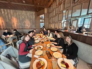 チームランチ会でオフラインのコミュニケーションも