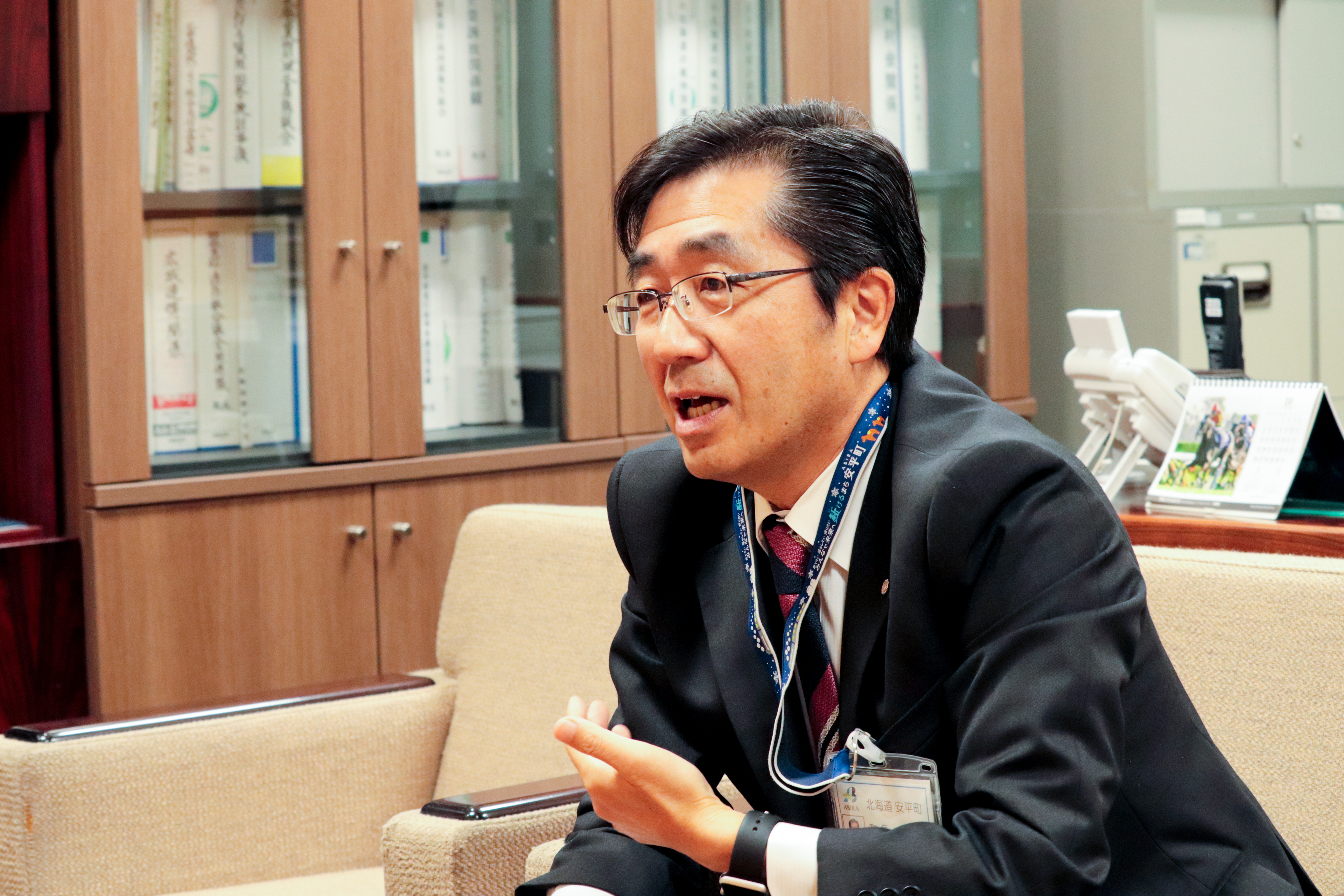 【あびら町長（あびら職員#10）前編】たくさんの"年上"に育てられた少年が、町長選挙に出馬するまで