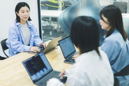 常に本質的かつ高い品質で応えることを意識し、最後の一歩までやり抜く「誠実な強さ」を大切にしています。