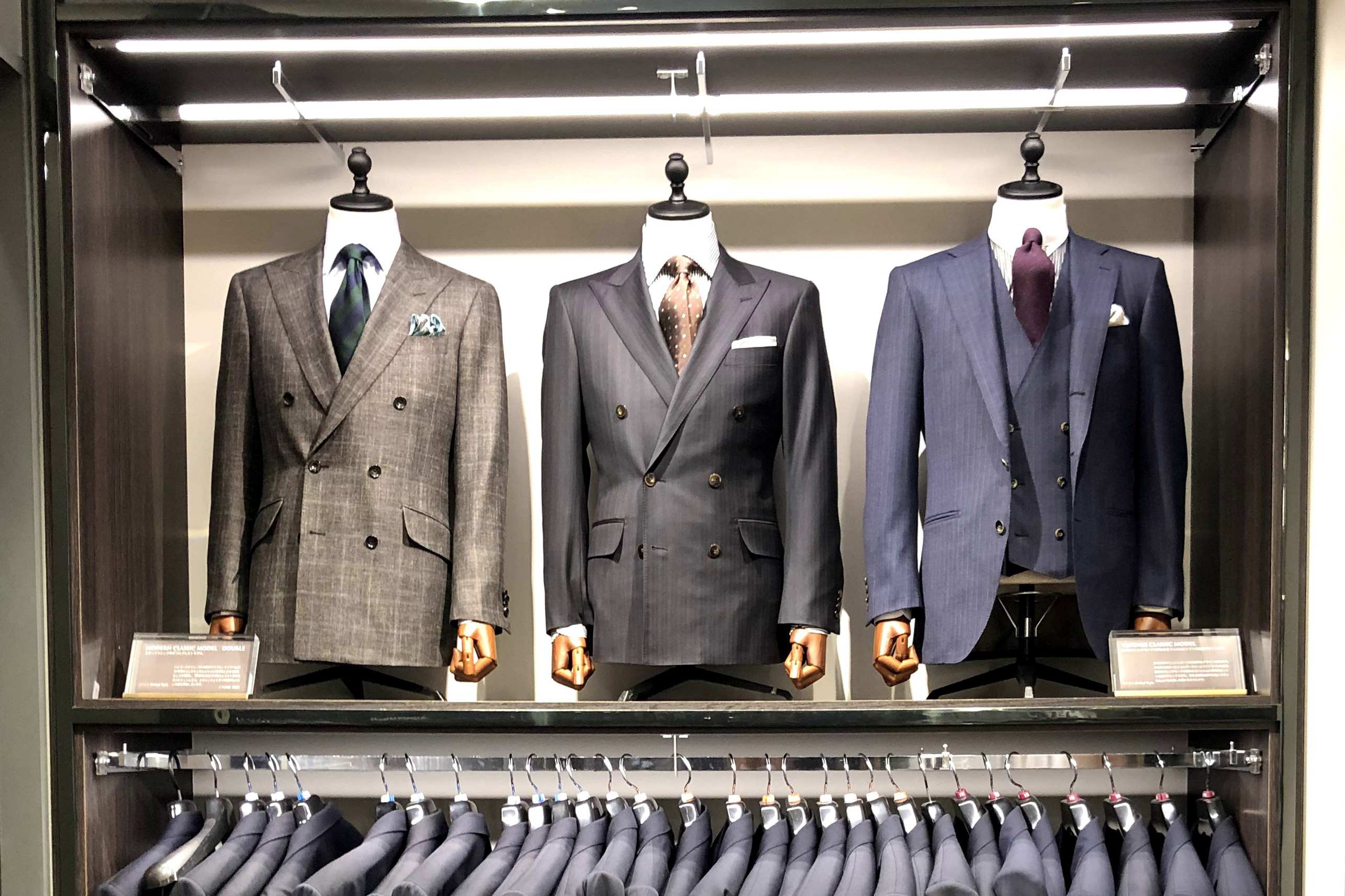 バイヤーにはオーダースーツ代「5万円」支給します！！