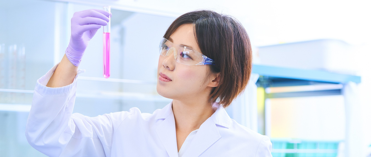 27卒）化粧品研究の裏側｜理系学生のための口紅開発体験／大阪開催