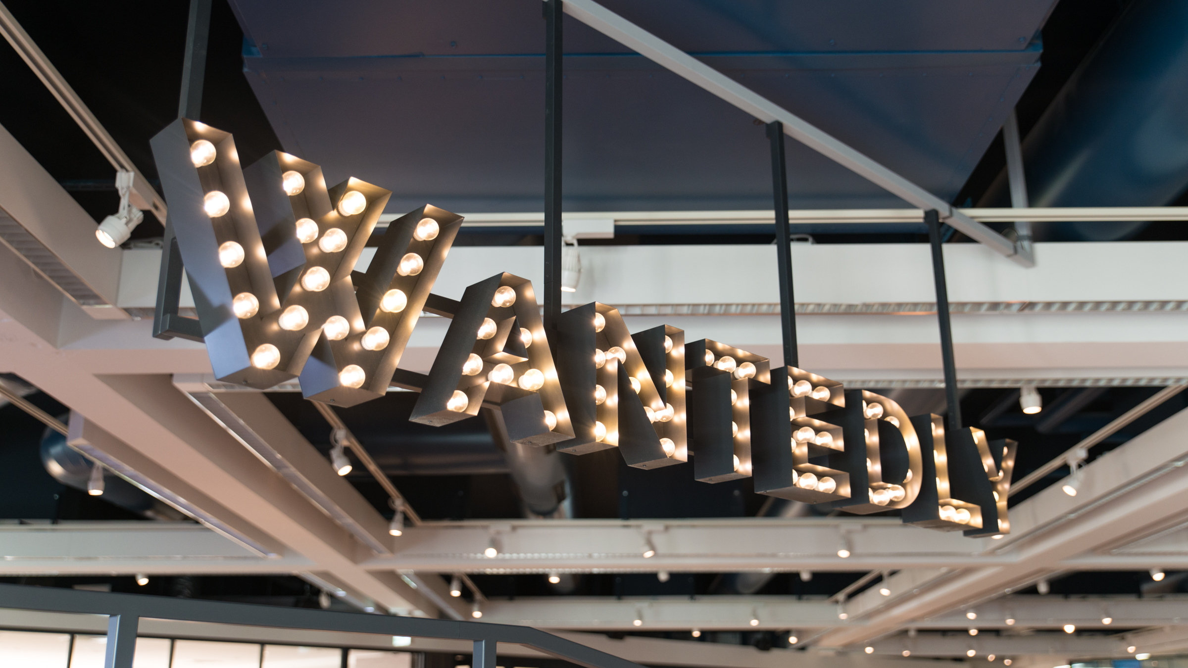 自宅やカフェにいるより集中できちゃう？！Wantedlyオフィス大公開