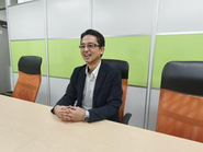 代表取締役・金 正太（キム ジョンテ）です。