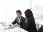 会社全体で一緒に仕事をします