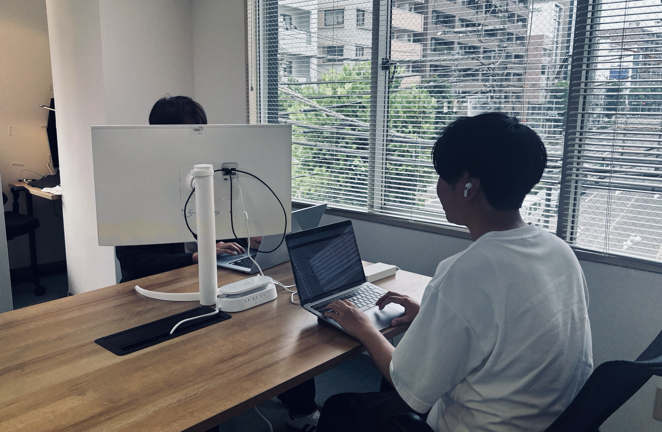 誰も出社しない日が横浜Tekonoにはあります。