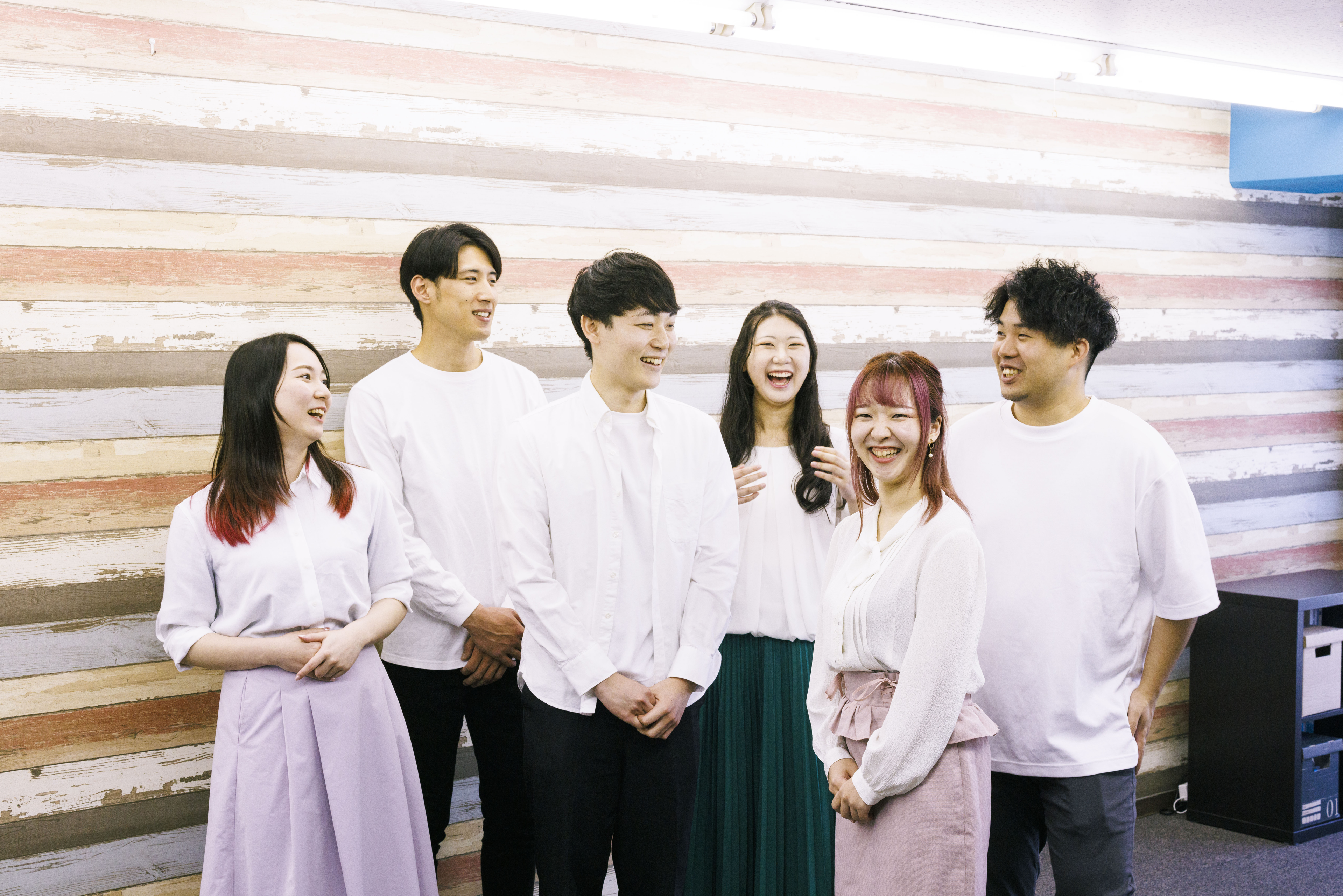 【新しいオフィス、社員みんなで手作りしました！】NO MORE 不自由！エンジニアがもっと自由に活躍できるオフィス環境を整えました。