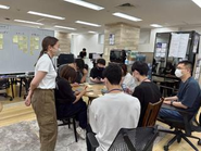 ユーザーに寄り添ったサービスを開発するため、管理栄養士、エンジニア、デザイナー各職種で活発に議論し、トライアンドエラーを繰り返しながらサービス改善しています。