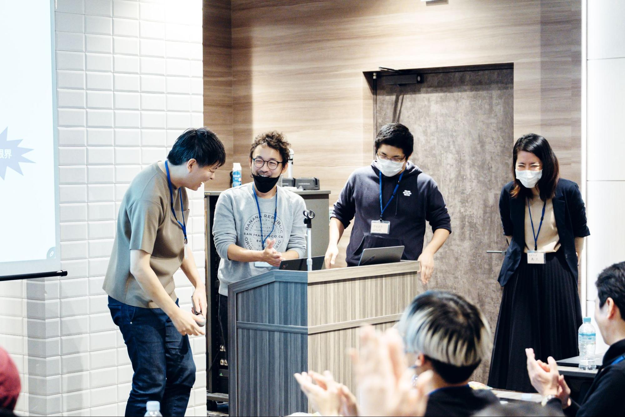 【事業理解と相互理解が深まった】新入社員向け自社サービスプレゼン大会 in 全社総会