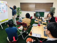 それぞれ多様な得意分野をもつ、エンジニア・デザイナーのメンバーが協働してサービス開発をしています