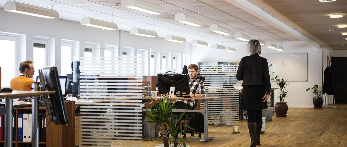 クラウド・AWS活用企業を支援｜IT特化型人材派遣セールス募集