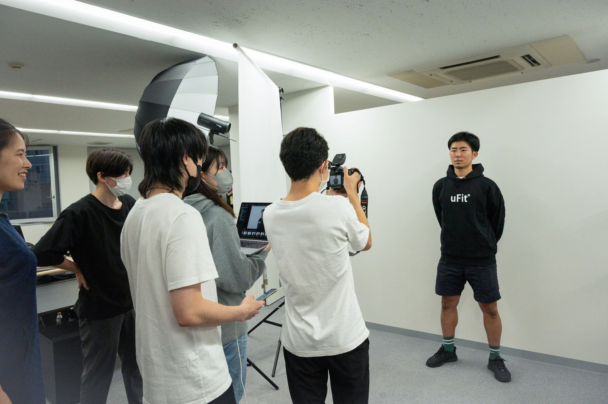 【社内イベント】現役フォトグラファーを講師として「カメラ勉強会」を開催しました！