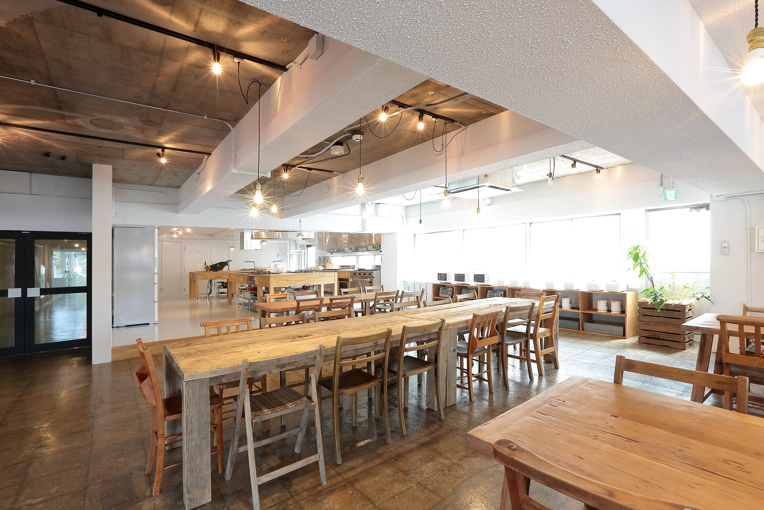 日経新聞にLEGIKAの取り組みが紹介されました