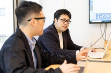独学・スクール卒歓迎｜充実した研修で自宅からフルスタックエンジニアを目指す