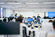 情報共有を大切にして、毎月1回全社会議を開いています