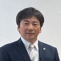 山田 利彦