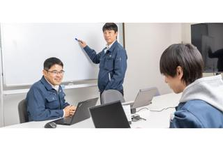  世界初｜最先端の光学レンズ技術に携わる製造エンジニアをWanted！