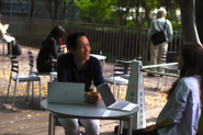 営業/CA業務を担う張。