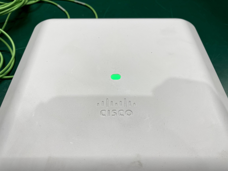 東京の、窓から見るAIR-AP2802I-Q-K9は、くるしい。冬には、は