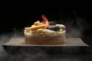 キンレイの代表商品である冷凍の「鍋焼うどん」