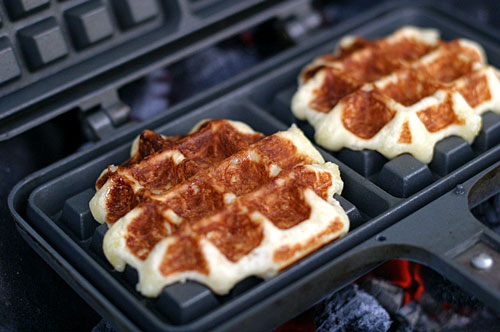 東京駅のワッフル屋さんがITベンチャーに飛び込んだ理由