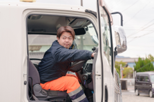 自動車整備士の経験を活かして、時間に縛られない働き方をしませんか？
